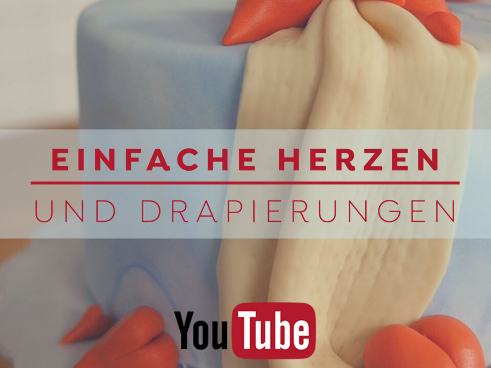 Einfache Herzen und Drapierungen